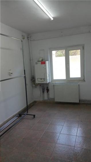 Spațiu comercial, de 50 mp, în Central