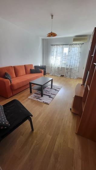 Garsonieră decomandată în Iancului