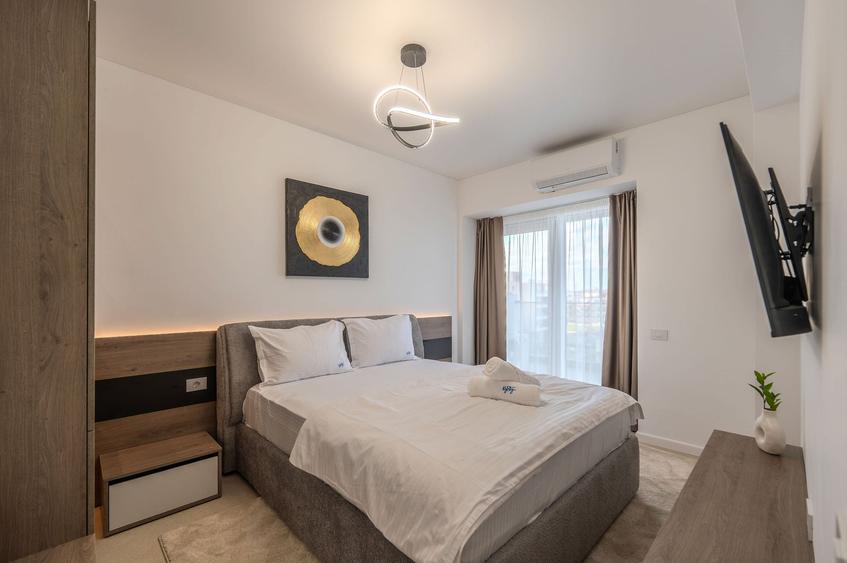 Apartament cu 3 camere decomandat în Mamaia-Sat