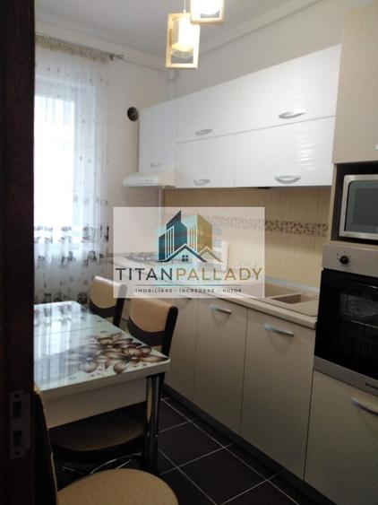 Apartament cu 2 camere decomandat în Titan