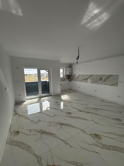 Apartament cu 2 camere decomandat în Giroc