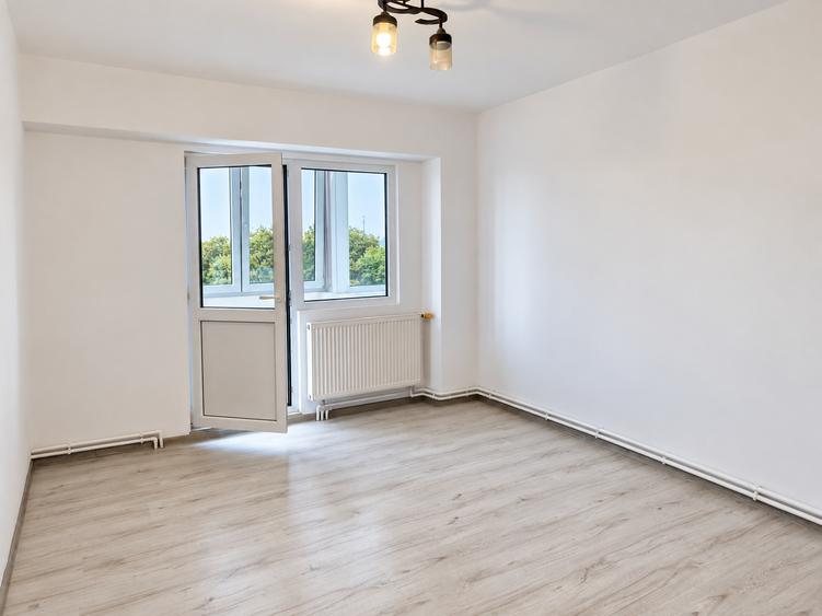 Apartament cu 3 camere decomandat în Gara