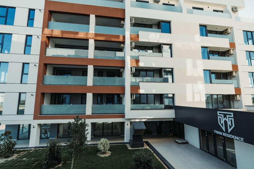 Apartament cu 2 camere decomandat în Torontalului
