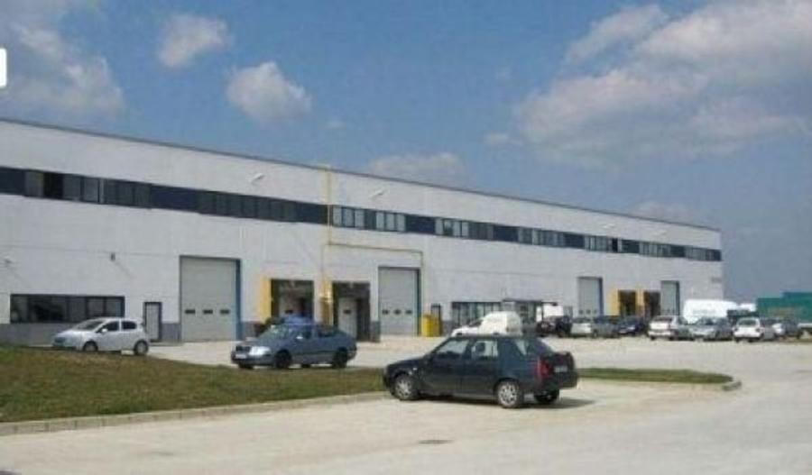 Spațiu industrial, de 2,150 mp, în Dragomirești-Vale