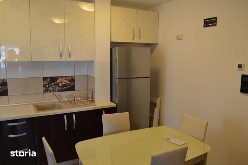 Apartament cu 3 camere decomandat în Tineretului