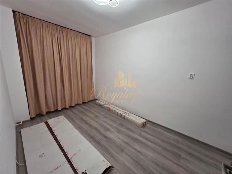 Apartament cu 5 camere decomandat, mobilat în Girocului