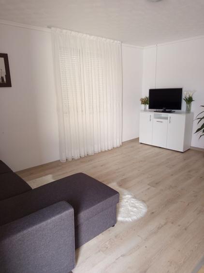 Casă cu 3 camere în Mera