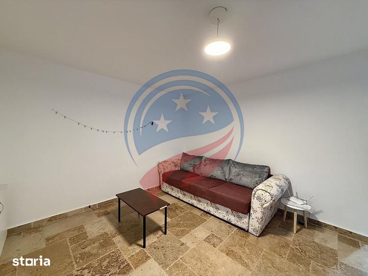 Apartament cu 3 camere în 1 Mai