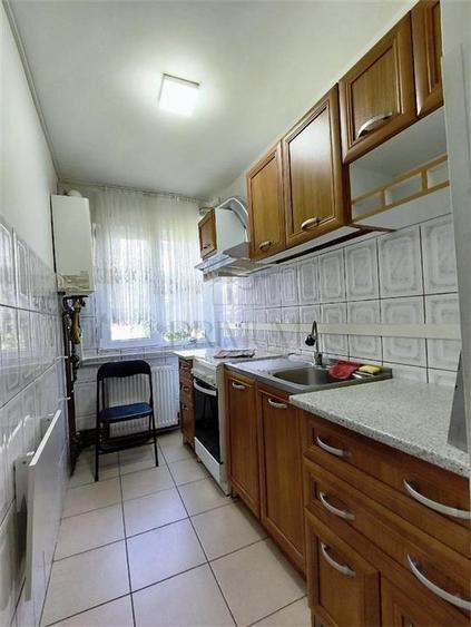 Apartament cu 2 camere semidecomandat, mobilat în Girocului