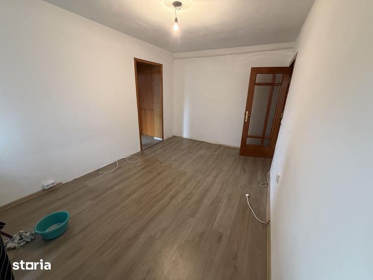 Apartament cu 3 camere decomandat în Militari