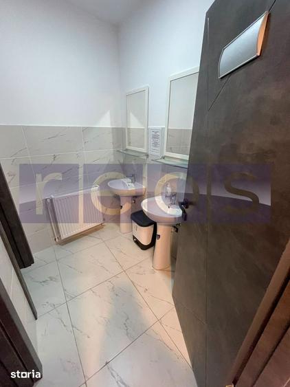 Apartament cu 4 camere în Centrul Civic