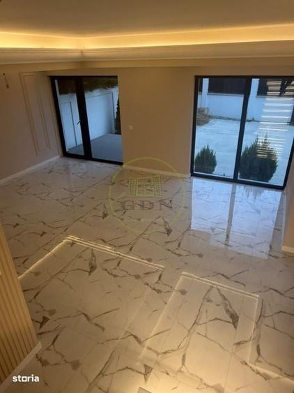 Casă cu 4 camere cu Teren 250 Mp în Malu Mare