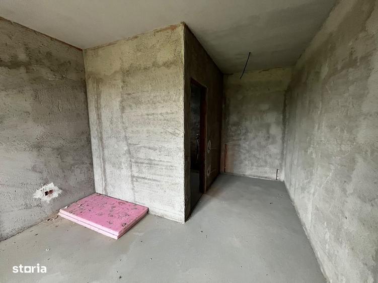 Casă cu 4 camere în Dragomirești-Vale