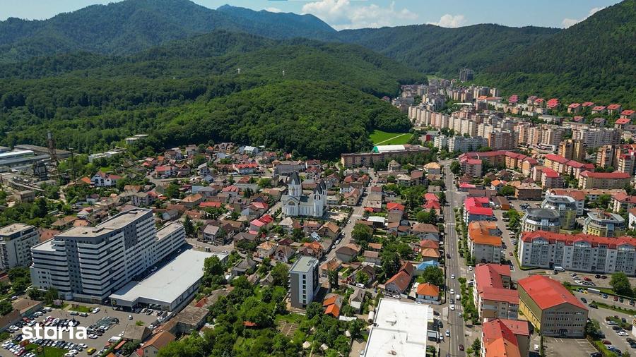 Casă cu 5 camere cu Teren 353 Mp în Valea Cetății