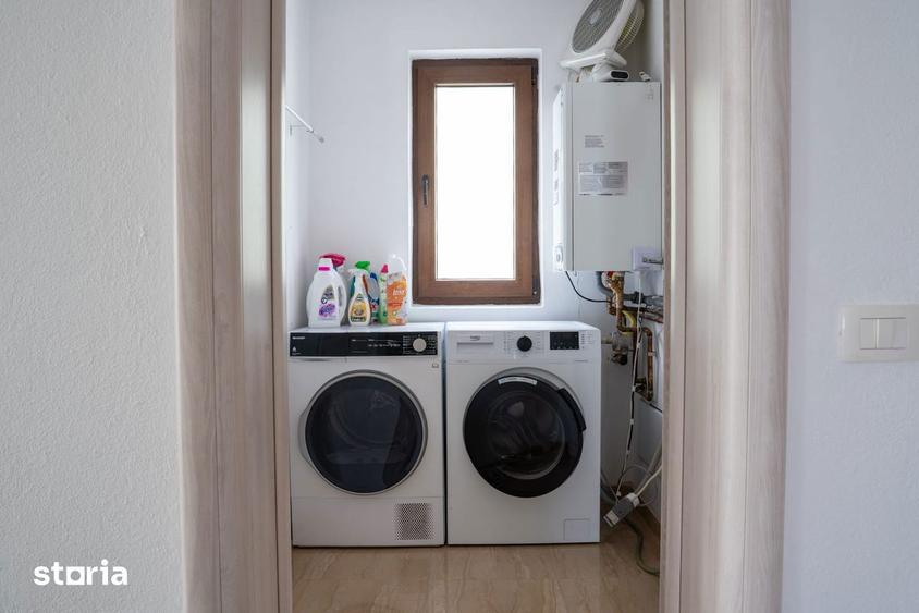Casă cu 4 camere cu Canalizare în Central