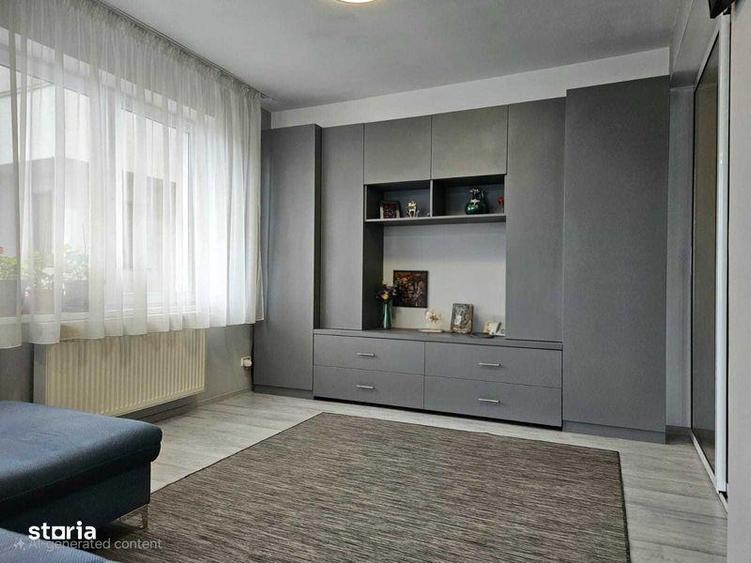 Apartament cu 3 camere decomandat, mobilat în Tractorul