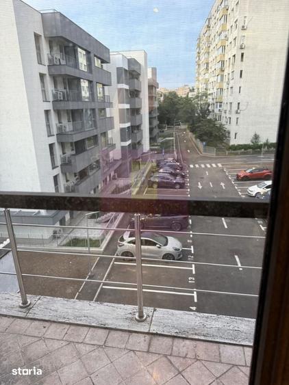 Apartament cu 3 camere în Tei