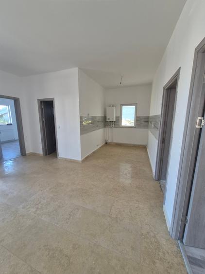 Casă individuală cu 4 camere cu Teren 200 Mp în Năvodari