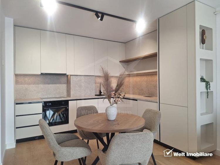 Apartament cu 2 camere semidecomandat, mobilat în Florești