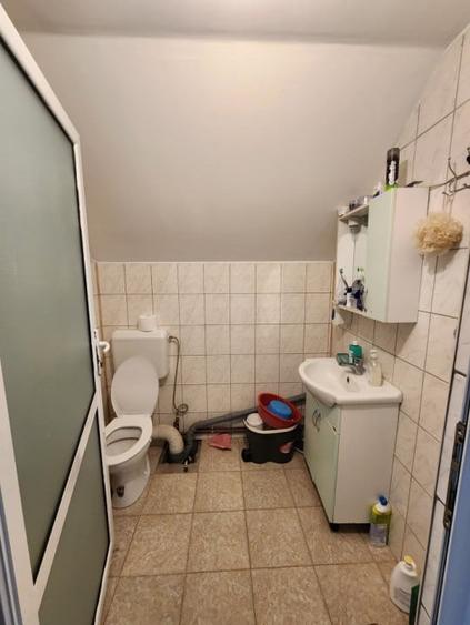Casă individuală cu 7 camere cu Garaj în Biled