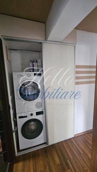 Apartament cu 3 camere semidecomandat în Florești