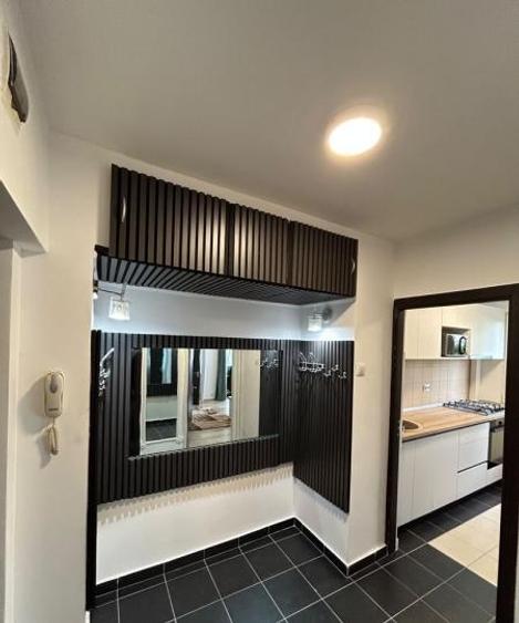 Apartament cu 2 camere decomandat, mobilat în Titan