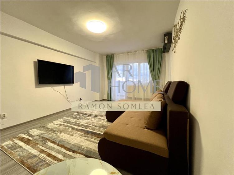 Apartament cu 2 camere decomandat, mobilat în Ultracentral