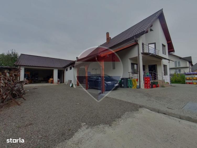 Casă cu 4 camere cu Teren 622 Mp în Bârsana