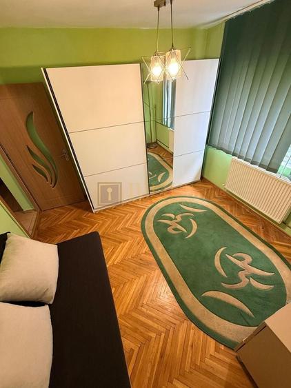 Apartament cu 3 camere decomandat, mobilat în Torontalului