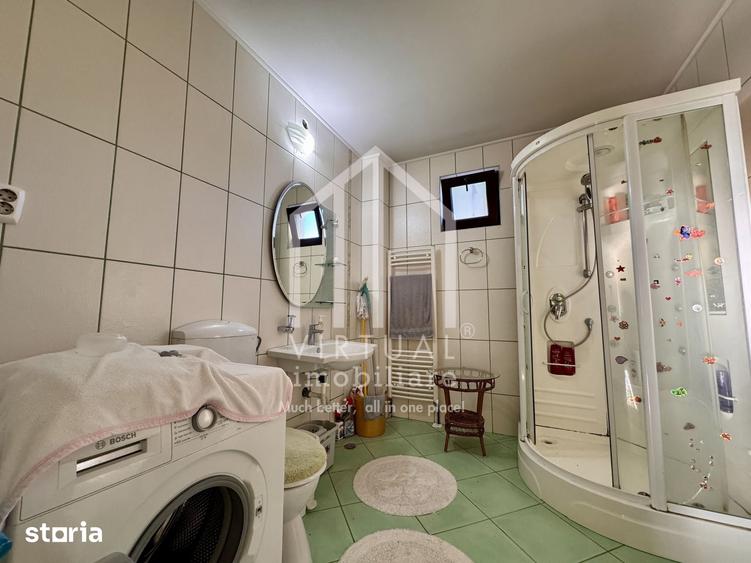 Casă cu 6 camere cu Teren 500 Mp în Central