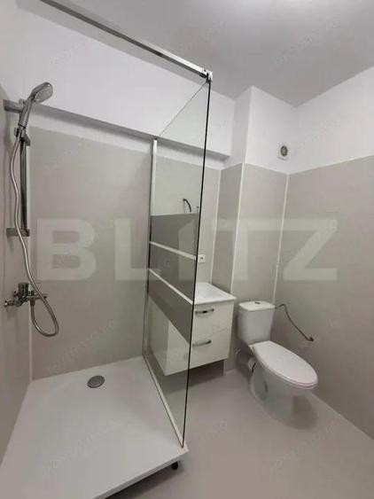 Apartament cu 2 camere decomandat în Est