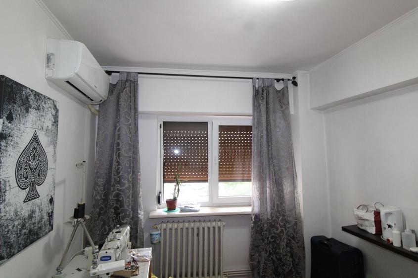 Apartament cu 3 camere decomandat în 9 Mai