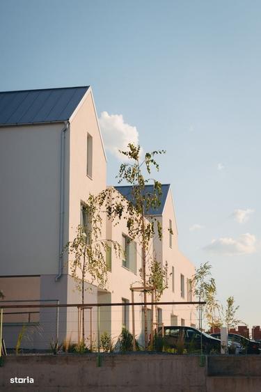 Casă cu 4 camere cu Teren 380 Mp în Paleu