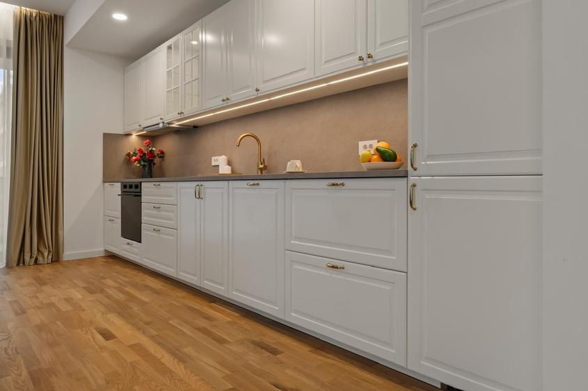 Apartament cu 3 camere decomandat, mobilat în Pipera