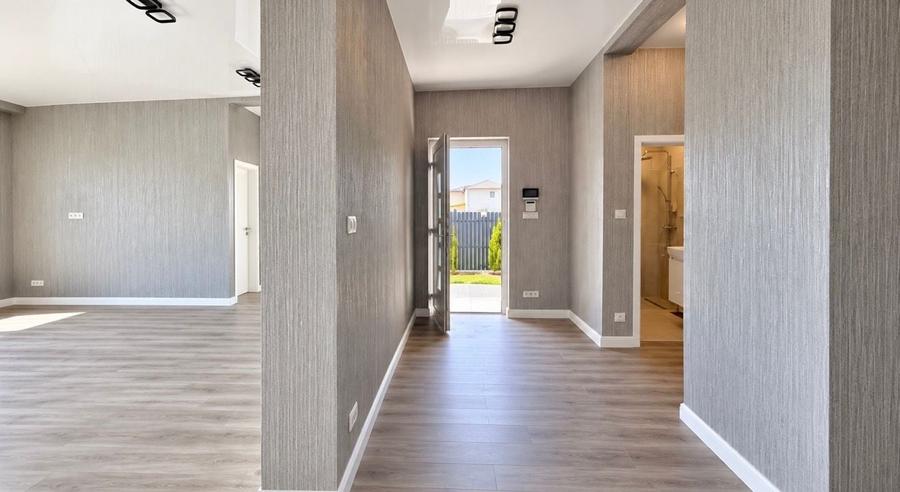 Duplex cu 3 camere cu Canalizare în Moșnița Nouă