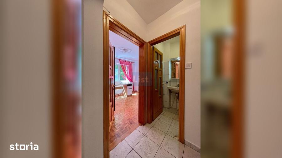 Apartament cu 3 camere semidecomandat în Micro III