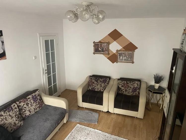 Apartament cu 2 camere semidecomandat, mobilat în Păcurari