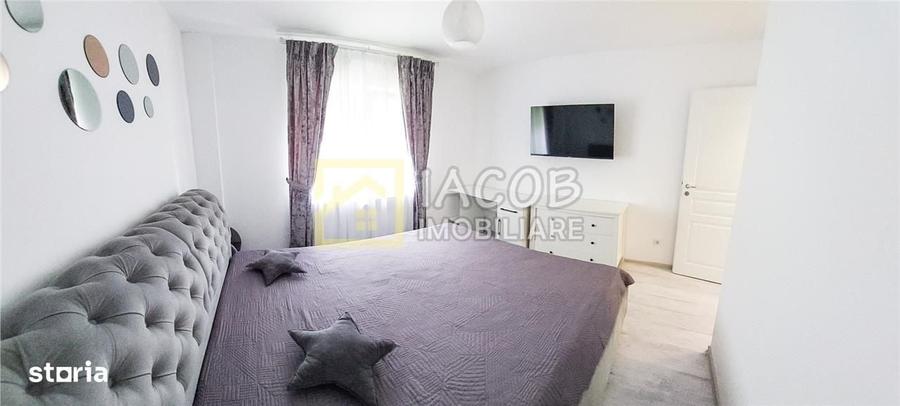 Apartament cu 3 camere decomandat în Narcisa