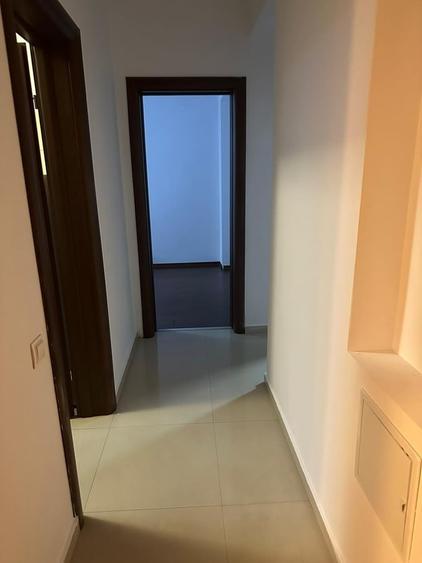 Apartament cu 2 camere decomandat în Eroii Revoluției