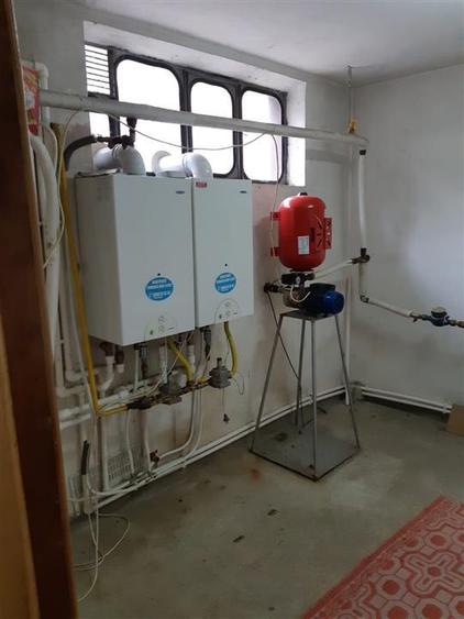 Casă individuală cu 7 camere cu Canalizare în Burdujeni