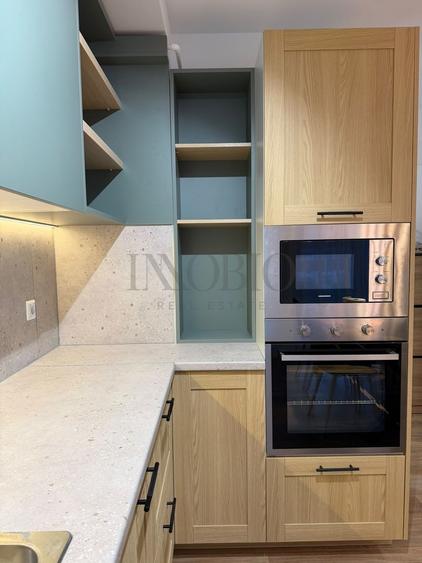 Apartament cu 3 camere semidecomandat, mobilat în Vatra Luminoasă