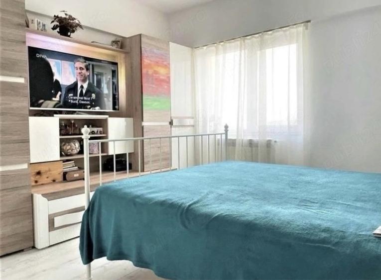 Apartament cu 2 camere decomandat în Exterior Vest