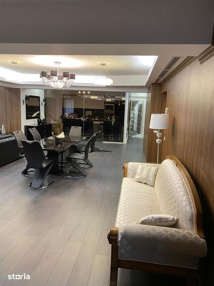 Apartament cu 4 camere în Herăstrău