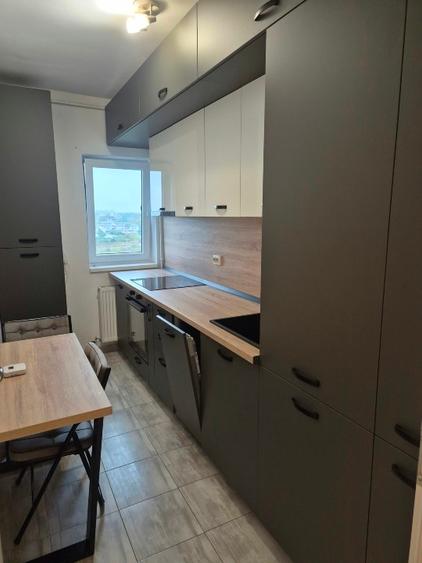 Apartament cu 2 camere decomandat, mobilat în Sisești
