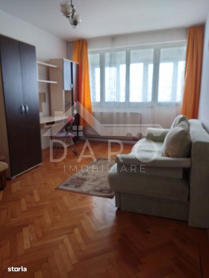 Apartament cu 2 camere decomandat în Aleea Carpați
