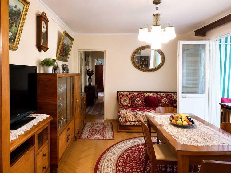 Apartament cu 3 camere decomandat în Brâncoveanu