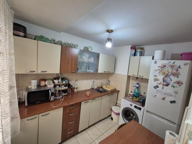 Apartament cu 2 camere decomandat în Exterior Vest