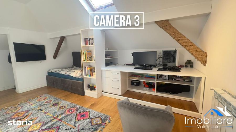 Casă cu 3 camere cu Teren 500 Mp în Petros