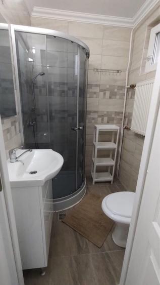De inchiriat apartent 2 camere + loc de luat masa - 1