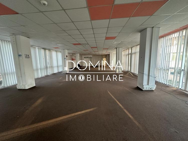 Spațiu comercial, de 790 mp, în Central